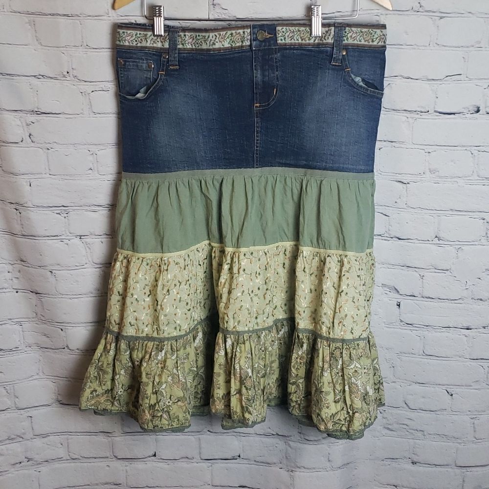‎Motherhood Maternity Jean Floral Green Skirt